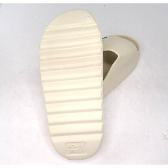 Mickey Minnie Mouse Adult Swim Shower Water Slippers US 7.5 New - Picture 4 of 4